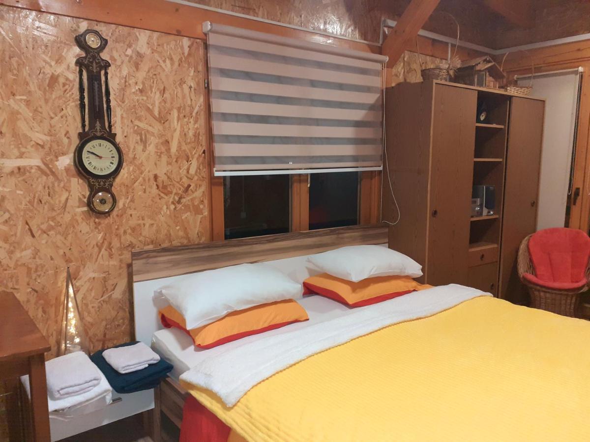 Obiteljski Apartman Borovi Високо Экстерьер фото